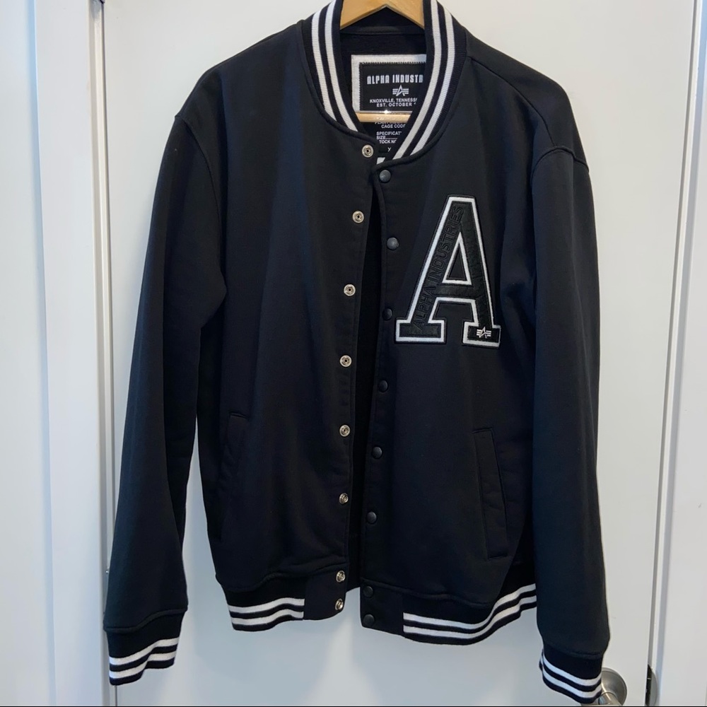 Alpha Industries Black and White Jacket Size XL